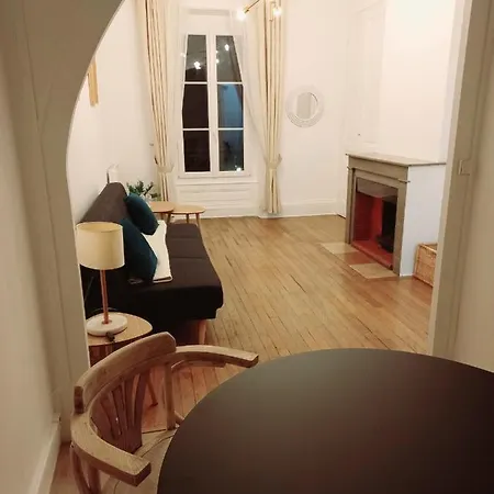 Appartement 2 Pieces Quartier Gerland 아파트 *